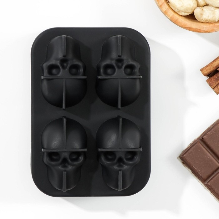 Форма для льда «Череп», силикон, 11×8×4,5 см, 4 ячейки (4,4×2,7 см), цвет чёрный Форма для льда «Череп», силикон, 11×8×4,5 см, 4 ячейки (4,4×2,7 см), цвет чёрный