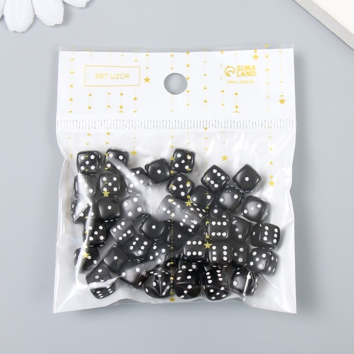 Бусины для творчества пластик Бусины для творчества пластик "Чёрный игральный кубик" белые точки набор 20гр 0,8х0,8х0,8 см 78118