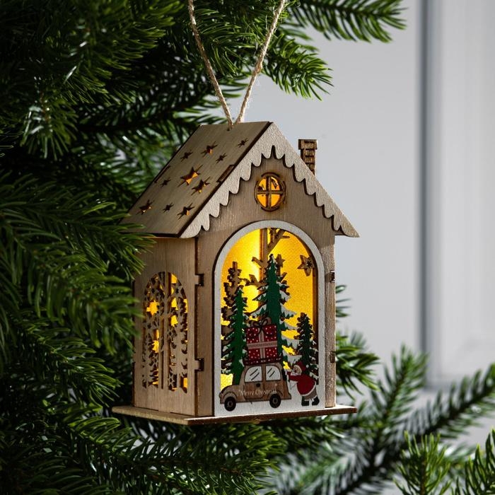 Ёлочная игрушка «Домик с Дедом Морозом и машиной», от батареек, свечение тёплое белое Ёлочная игрушка «Домик с Дедом Морозом и машиной», от батареек, свечение тёплое белое