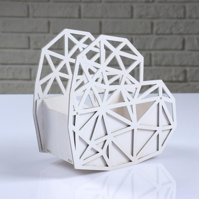 Кашпо деревянное  Кашпо деревянное "Сердце Хайтек", белый, 20×10×20 см