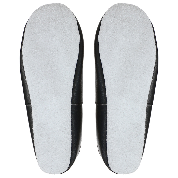 Чешки комбинированные, р. 34,5, длина стопы 22 см, цвет чёрный