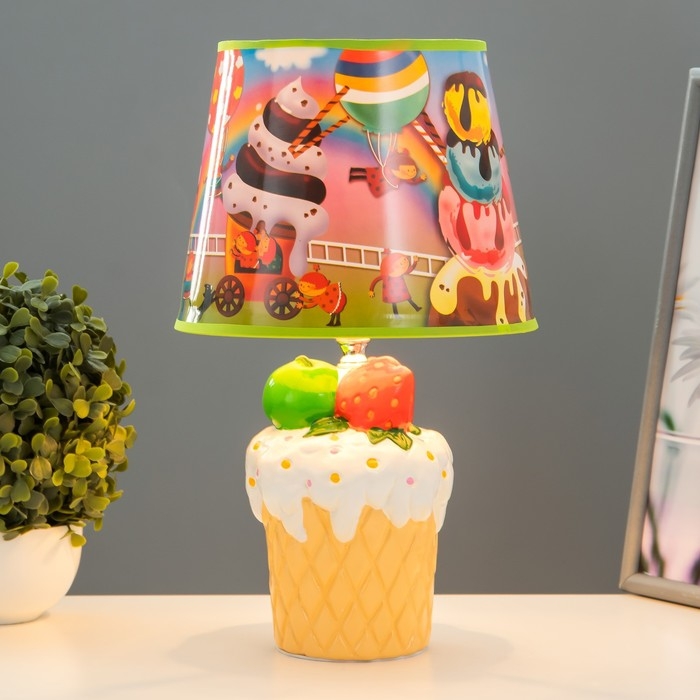 Настольная лампа  Настольная лампа "Пирожное" Е14 40Вт МИКС 20х20х32,5 см RISALUX