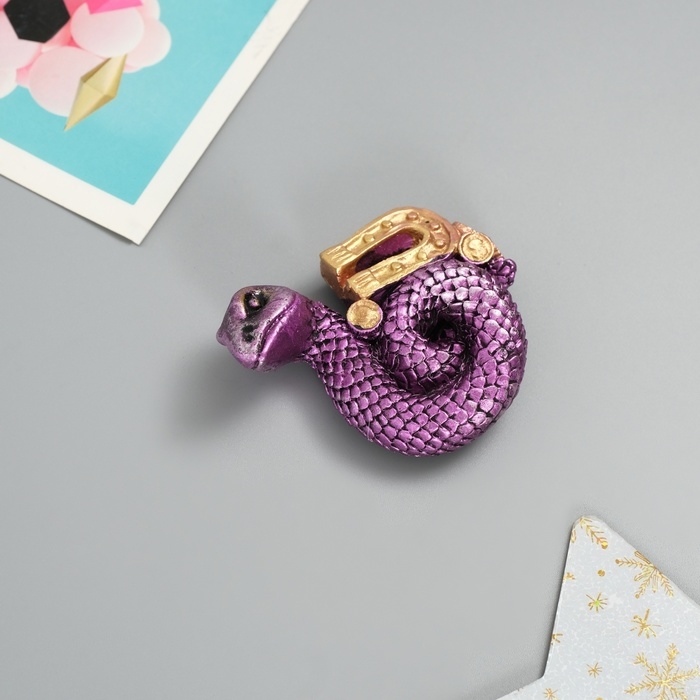 Магнит полистоун  Магнит полистоун "Змейка с богатством" МИКС 6х1,5х5 см