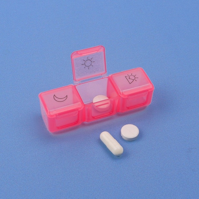 Таблетница - органайзер «Неделька», съёмные ячейки, утро/день/вечер, 17,4 × 8,2 × 2,5 см, 7 контейнеров по 3 секции, разноцветная Таблетница - органайзер «Неделька», съёмные ячейки, утро/день/вечер, 17,4 × 8,2 × 2,5 см, 7 контейнеров по 3 секции, разноцветная