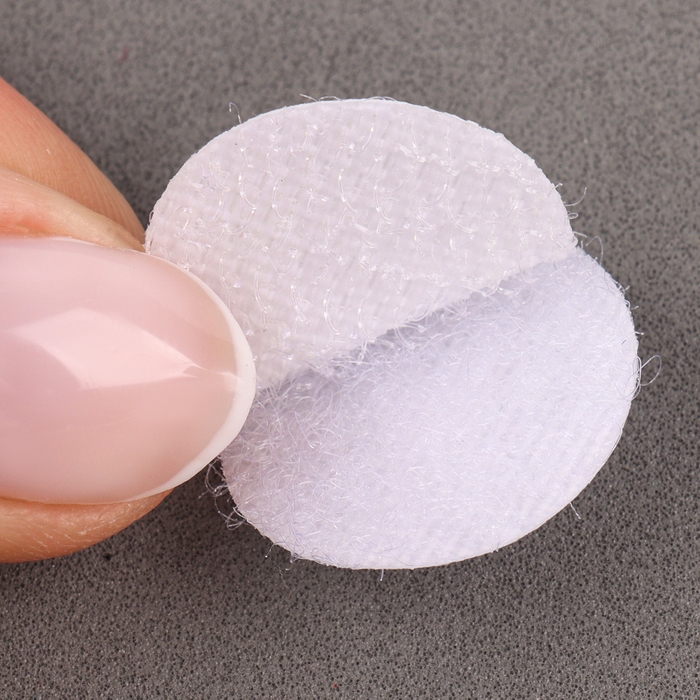 Липучка на клеевой основе «Круг», набор 30 шт., размер 1 шт: 2 см Липучка на клеевой основе «Круг», набор 30 шт., размер 1 шт: 2 см