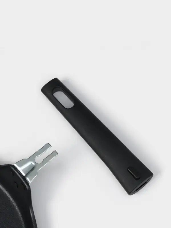 Сковорода блинная KUKMARA &laquo;Традиция&raquo;, d=22 см, съёмная ручка, антипригарное покрытие, алюминий, чёрная