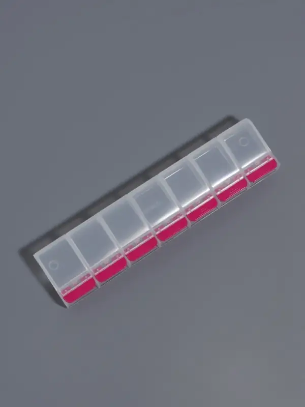 Органайзер для хранения мелочей, 7 ячеек, с кнопками, 22&times;5&times;2.5 см, розовый, прозрачный