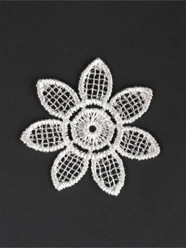 Аппликация для одежды «Цветок», кружевная, d=4.5 см, 10 шт., белая Аппликация для одежды «Цветок», кружевная, d=4.5 см, 10 шт., белая