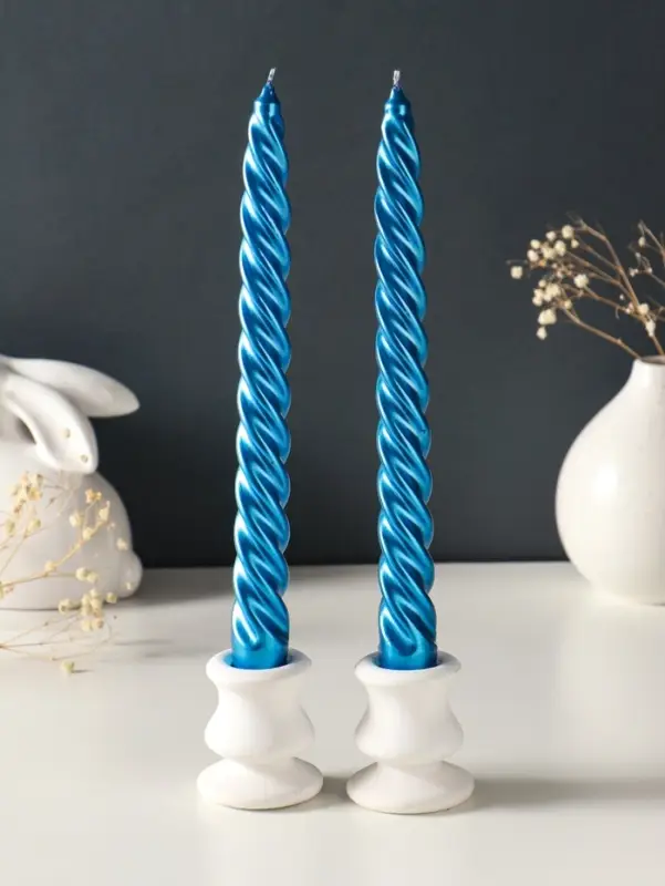 Набор свечей витых, 2.3&times;24.5 см, 5 ч, 50 г, 2 шт., синий металлик, в подарочной коробке