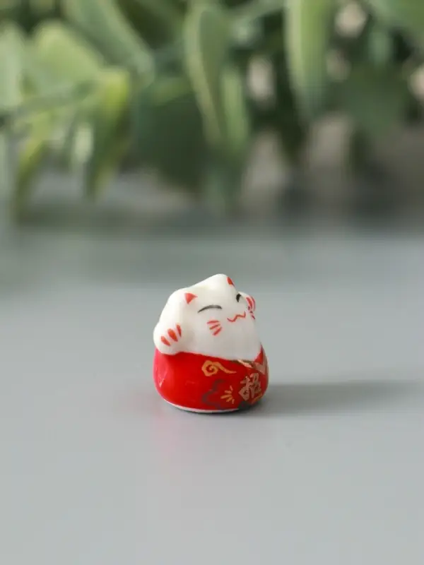 Фигурка керамика &laquo;Манэки-нэко в кимоно&raquo;, 1.2&times;0.6&times;1.5 см, МИКС