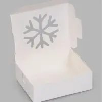 Коробка новогодняя складная &laquo;Снежинка&raquo;, 10&times;8&times;3.5 см, белая
