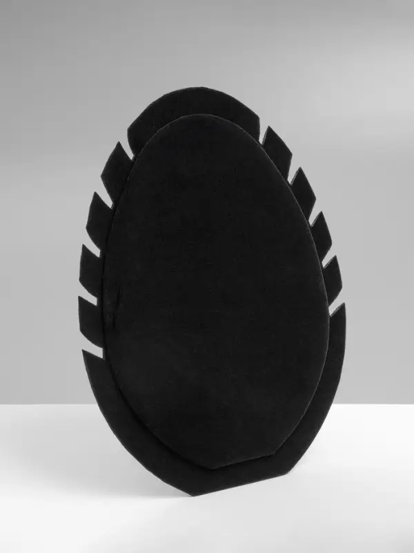 Подставка под кулоны и цепочки &laquo;QF. Овал&raquo;, 5 мест, 20&times;1.5&times;28 см, чёрная