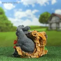 Декоративное кашпо для цветов &laquo;Пень с зайцами&raquo;, 29&times;19&times;17 см, полистоун