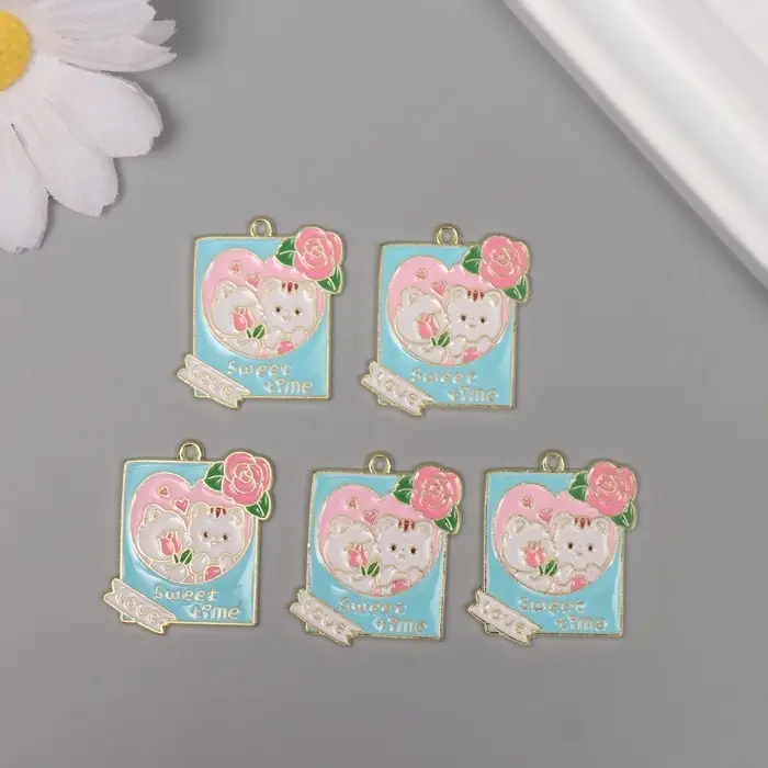 Декор для творчества металл, эмаль Декор для творчества металл, эмаль "Два влюблённых котика" 2,8х2,4 см