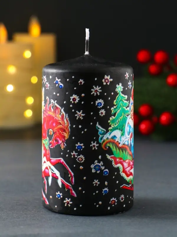 Свеча новогодняя пеньковая "Новый год. Доставка подарков" 6х6х10 см
