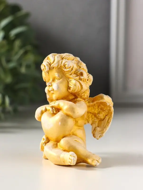 Фигурка гипс &laquo;Ангел держит сердце&raquo;, 6&times;8&times;6 см