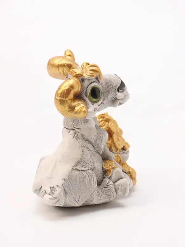 Фигурка декоративная &laquo;Баран с мешком монет&raquo;, 10&times;9&times;4 см