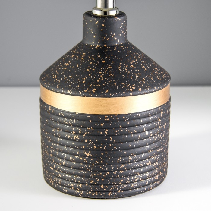 Настольная лампа Настольная лампа "Аквилина" Е14 40Вт черно-золотой 20х20х33 см RISALUX