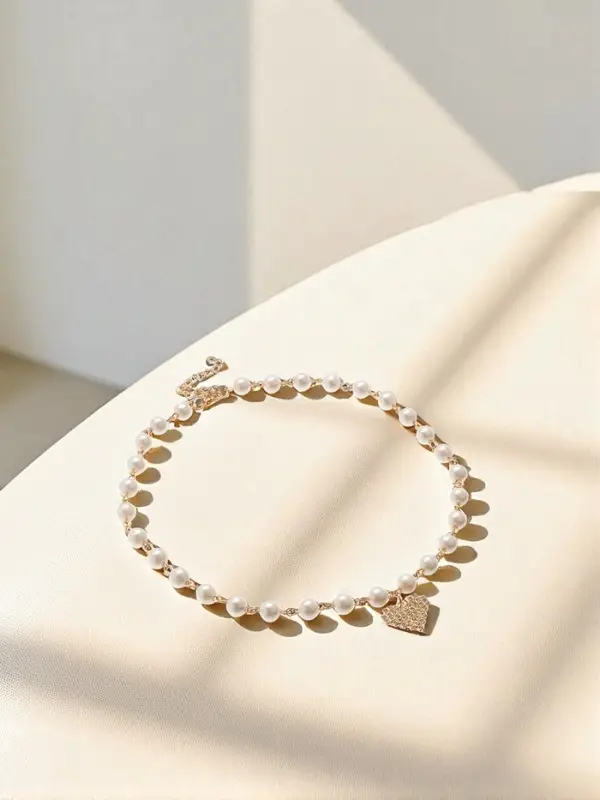 Колье с жемчугом &laquo;Сердце&raquo;, квадратное, шар №6, белое в золоте, L=40 см