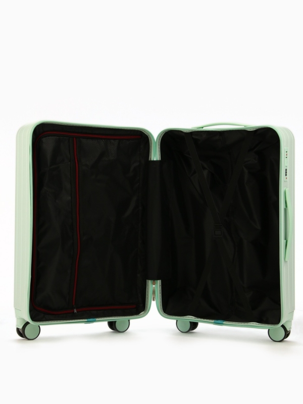 Чемодан 24 Чемодан 24", PС, 42*27*66, отд на молнии, код замок, 4 колеса, св. зеленый