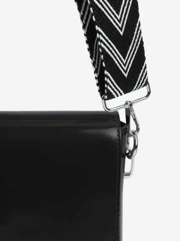 Ручка для сумки &laquo;Стрелки тройные&raquo;, с карабинами, 139&plusmn;3&times;3.8 см, чёрная, белая