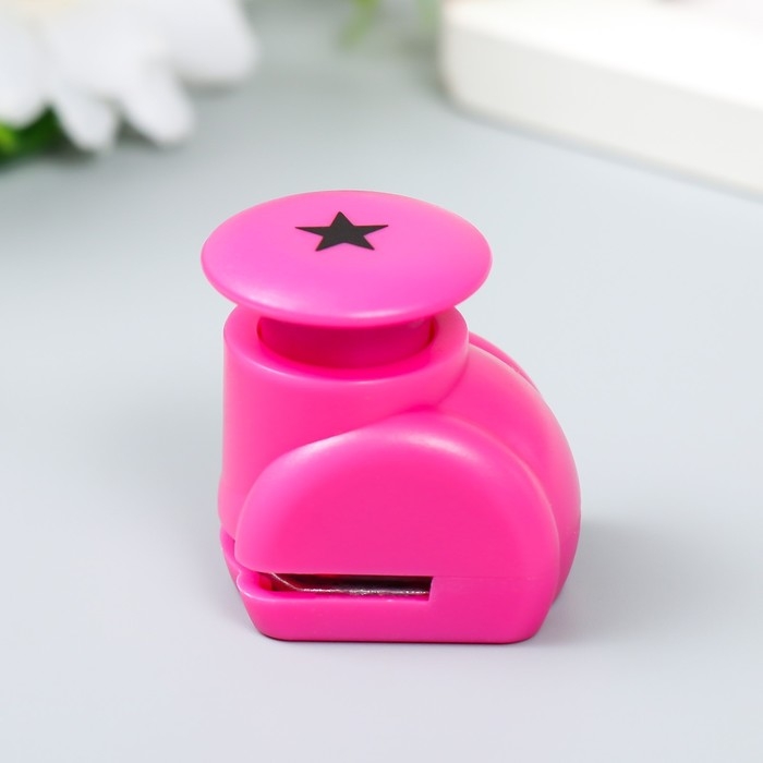 Дырокол фигурный кнопка Дырокол фигурный кнопка "Звёздочка" d=1 см 4,3х4х3 см МИКС