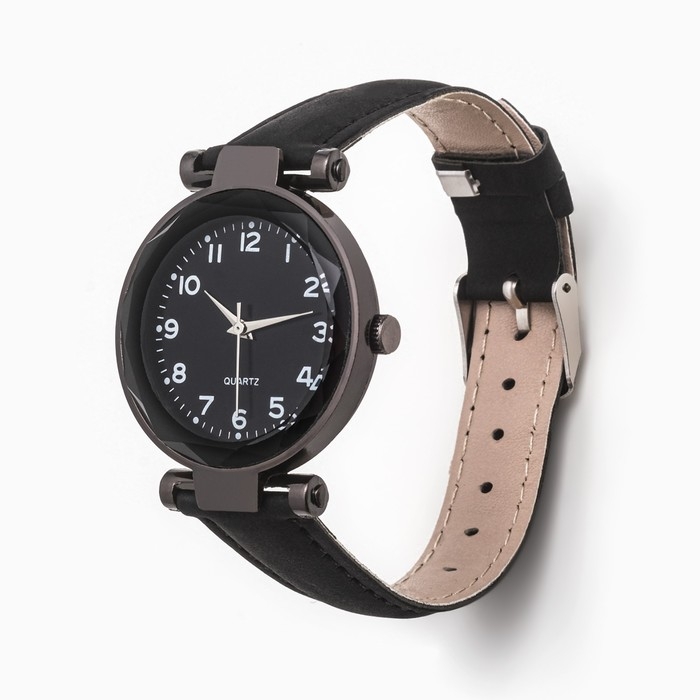 Часы наручные кварцевые женские Часы наручные кварцевые женские