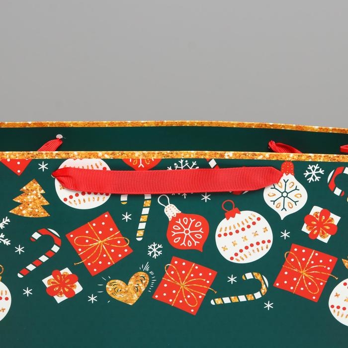 Пакет подарочный новогодний ламинированный «Счастья в Новом году», M 30 х 26 х 9 см, Новый год Пакет подарочный новогодний ламинированный «Счастья в Новом году», M 30 х 26 х 9 см, Новый год