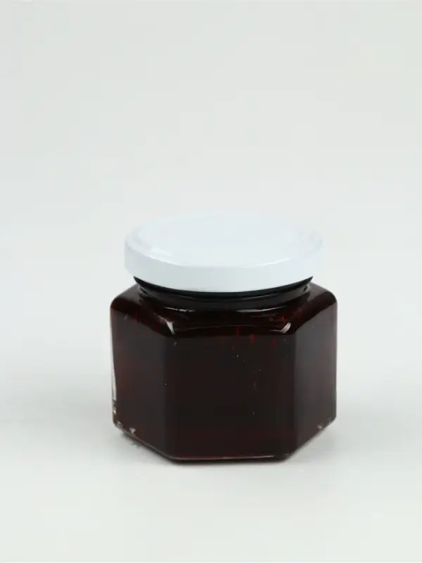 Подарочный набор новогодний &laquo;С Новым Годом&raquo; варенье с шишками, крем-мед 2 шт, чай в банке 3 шт   108