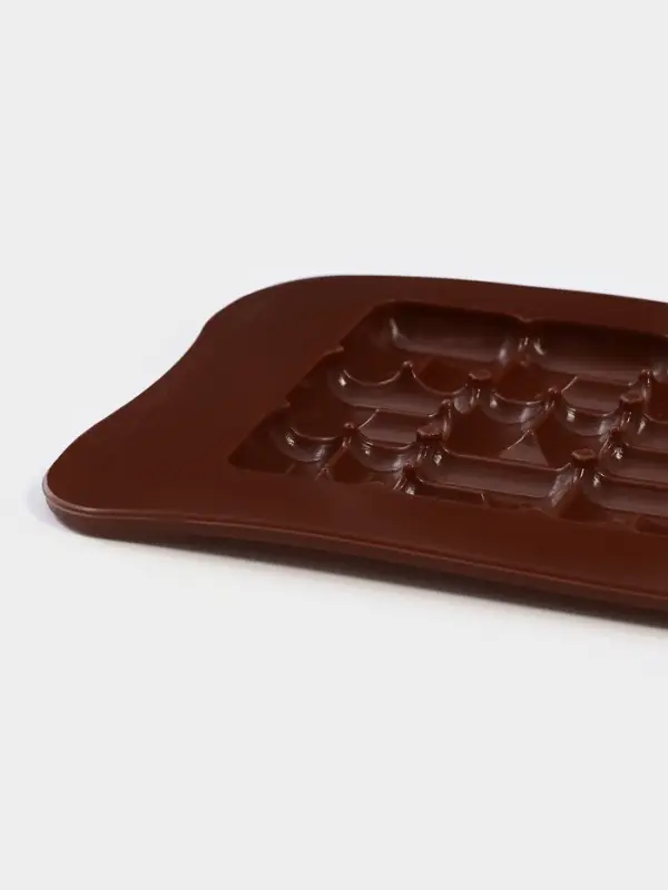 Форма для шоколада Доляна «Лабиринт», силикон, 22×11×1 см, 18 ячеек, коричневая
