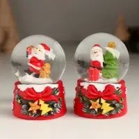 Снежный шар стеклянный «Новогодний персонаж с бантом, ёлочкой», 4.7×4.7×6.5 см, МИКС