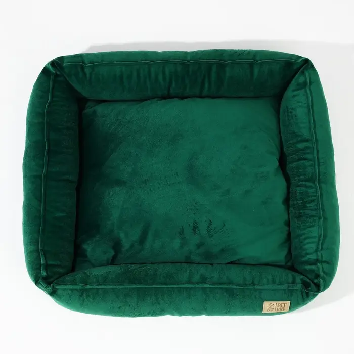 Лежанка для кошек и собак велюровая Pet Lab, 55 х 50 х 15 см, изумрудная Лежанка для кошек и собак велюровая Pet Lab, 55 х 50 х 15 см, изумрудная