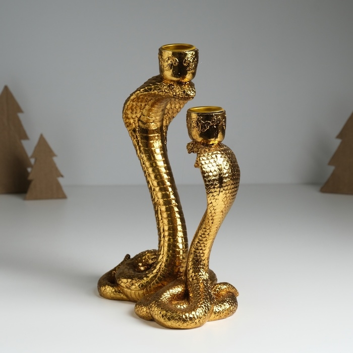 Подсвечник полистоун на 2 свечи Подсвечник полистоун на 2 свечи "Две королевские кобры" золото 14,5х10,5х21,2 см