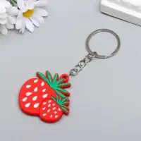 Брелок резина "Клубнички" 4,5х4,3х0,5 см
