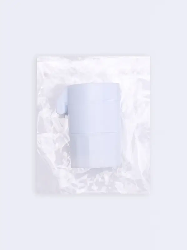 Таблетница с таблеторезкой, d = 4&times;6.5 см, цвет белый