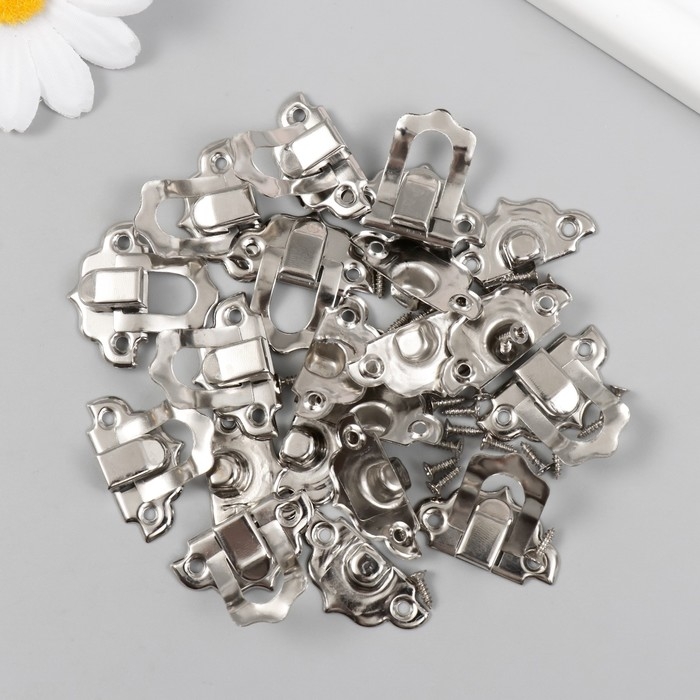 Замок металл для шкатулки серебро + гвозд. набор 10 шт 2,9х3 см Замок металл для шкатулки серебро + гвозд. набор 10 шт 2,9х3 см