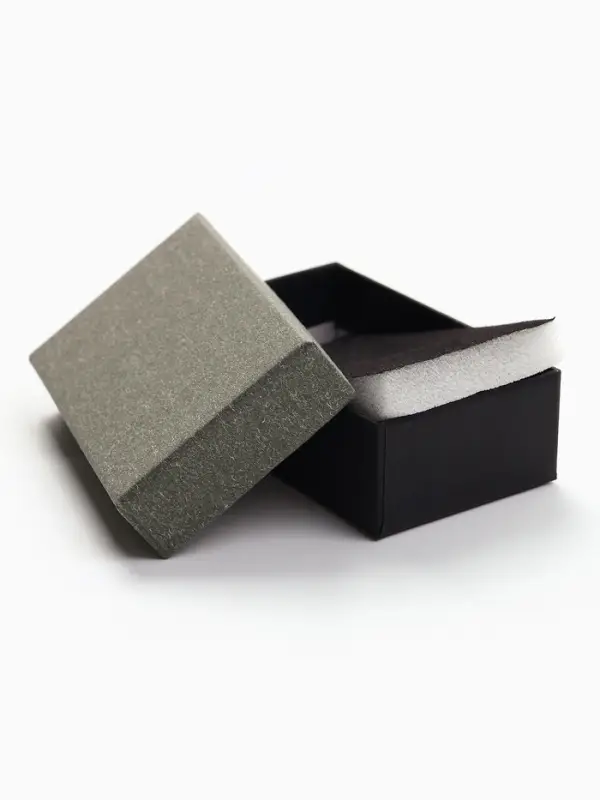 Коробочка подарочная под набор «Лофт»,5×8 см, серая, вставка чёрная Коробочка подарочная под набор «Лофт»,5×8 см, серая, вставка чёрная