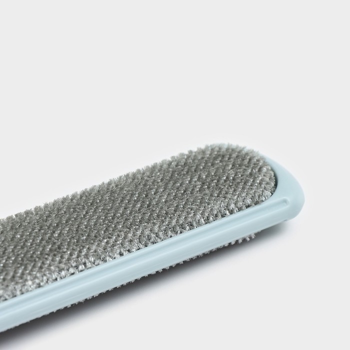 Щётка велюровая для одежды и мебели с механизмом самоочистки Доляна, двухсторонняя, 30 см Щётка велюровая для одежды и мебели с механизмом самоочистки Доляна, двухсторонняя, 30 см