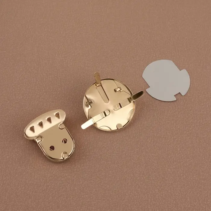 Застёжка для сумки, 3.8×3.8 см, цвет золотой Застёжка для сумки, 3.8×3.8 см, цвет золотой