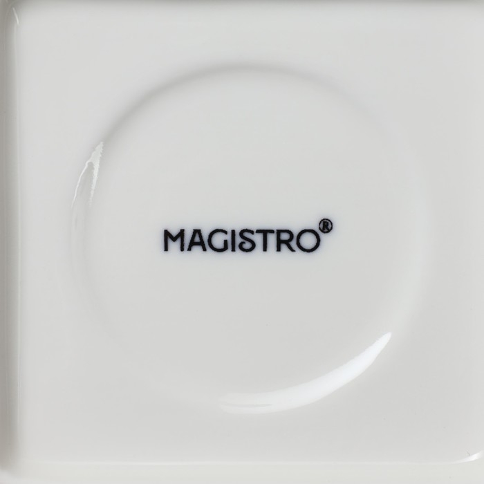 Блюдо фарфоровое Magistro «Сюита», d=30,5 см, цвет белый