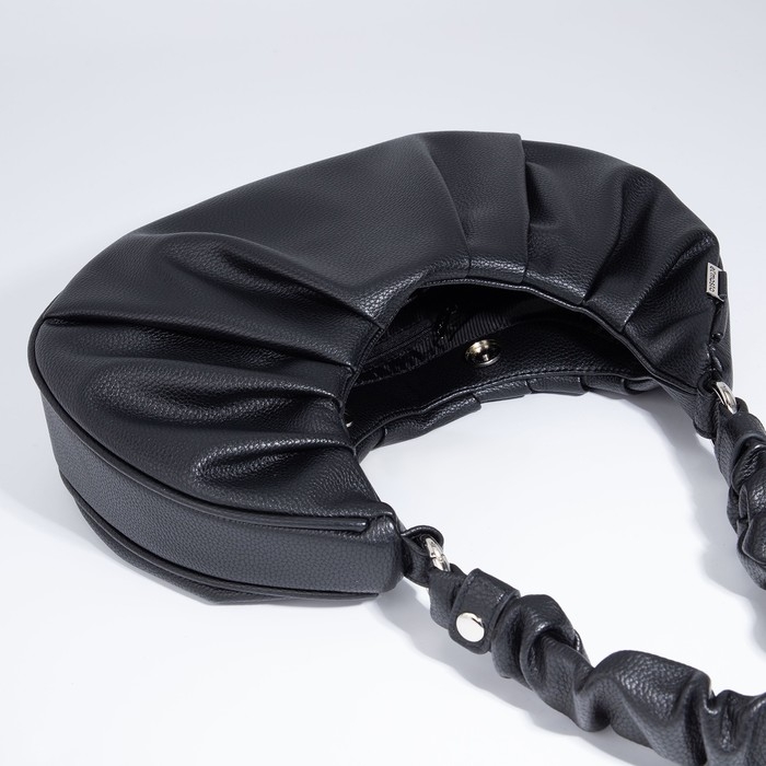 Сумка-багет El Masta на магните, цвет чёрный Сумка-багет El Masta на магните, цвет чёрный