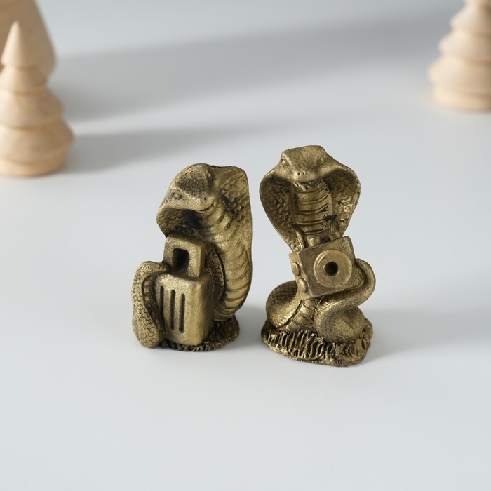 Сувенир полистоун Сувенир полистоун "Кобра с увлечением" МИКС 4х3х5 см