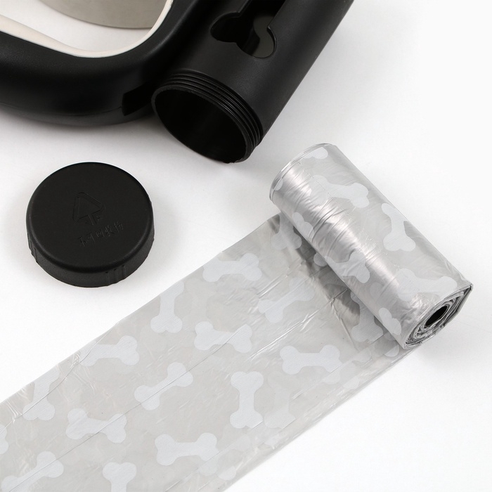 Рулетка «Косточка» с фонарем и отсеком для пакетов, 4,5 м, вес животного до 20 кг, черная Рулетка «Косточка» с фонарем и отсеком для пакетов, 4,5 м, вес животного до 20 кг, черная