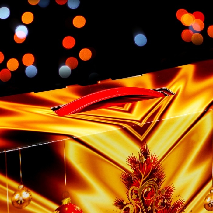 Новый год. Подарочная коробка "Праздничный Шелк"в красном 29 х 9 х 25 см.