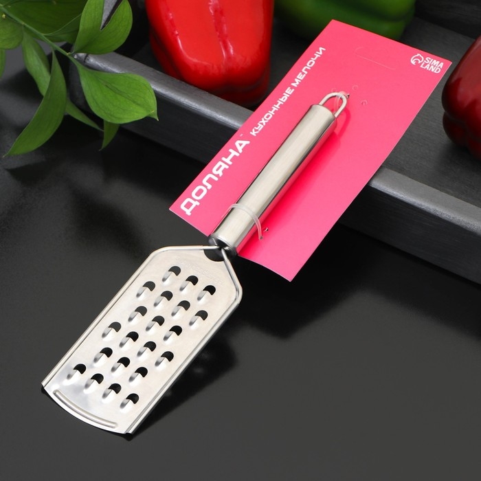 Тёрка для сыра с ручкой Доляна «Металлик», 23×6 см, крупная, цвет серебристый Тёрка для сыра с ручкой Доляна «Металлик», 23×6 см, крупная, цвет серебристый