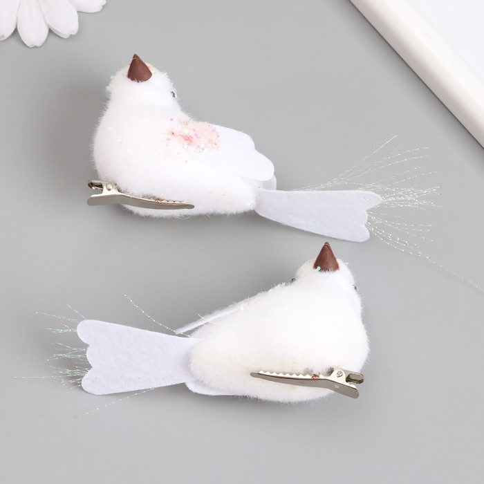 Пушистики на прищепке набор 2 шт Пушистики на прищепке набор 2 шт "Пара голубков с блестками на голове" белые 3,5х4,5х10 см