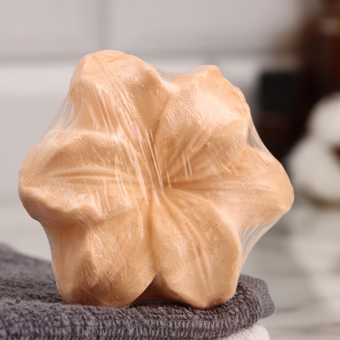 Бомбочка для ванны Бомбочка для ванны "Лилия" с ароматом клубники, 60 г, оранжевая