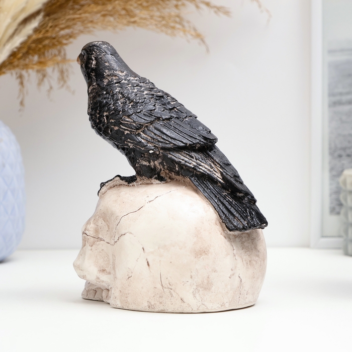 Фигура Фигура "Ворон на черепе" 16х10см, черная