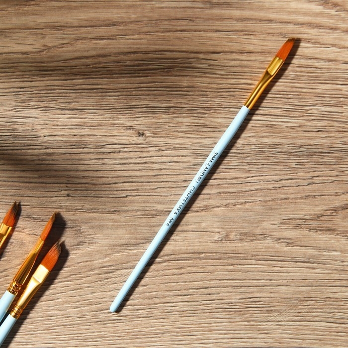 Кисть для рисования набор 4 шт. синтетика плоские Kiss №4, №6, №8, №10 Кисть для рисования набор 4 шт. синтетика плоские Kiss №4, №6, №8, №10