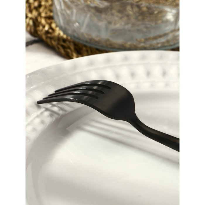 Вилка столовая из нержавеющей стали Magistro «Фолк», h=22 см, цвет чёрный Вилка столовая из нержавеющей стали Magistro «Фолк», h=22 см, цвет чёрный